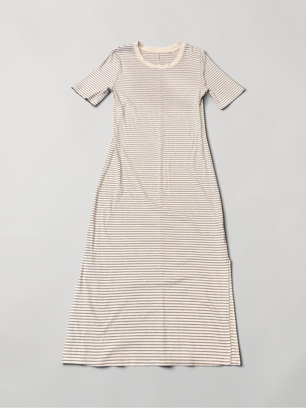 a new day Cream and Black Striped Short-Sleeve Maxi Dress side slit size small